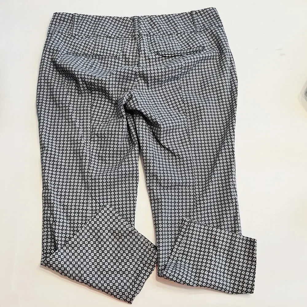 Ann Taylor Women's Capri Pants Size 10 Purple Navy Blue Printed Cotton Blend - Picture 2 of 4